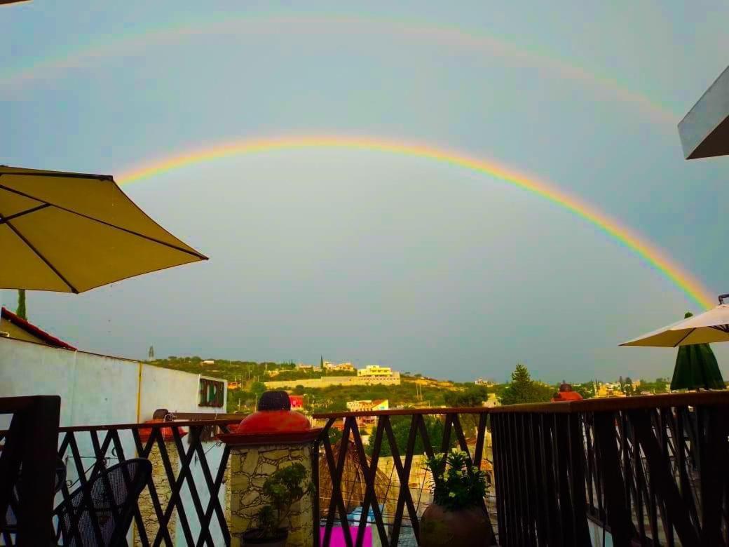 Hermanos Feregrino Bernal Esterno foto